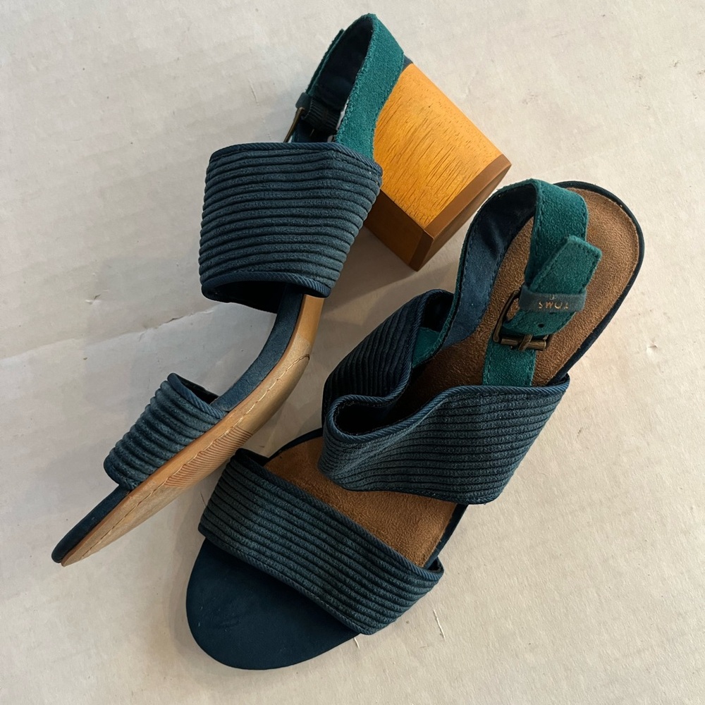 TOMS Women’s Poppy Sandal Atlantic Corduroy green blue wood heel size 7